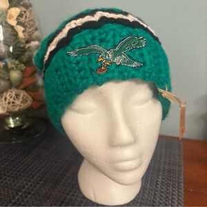Philadelphia Eagles 🦅 crochet hat w/removable Pom Pom